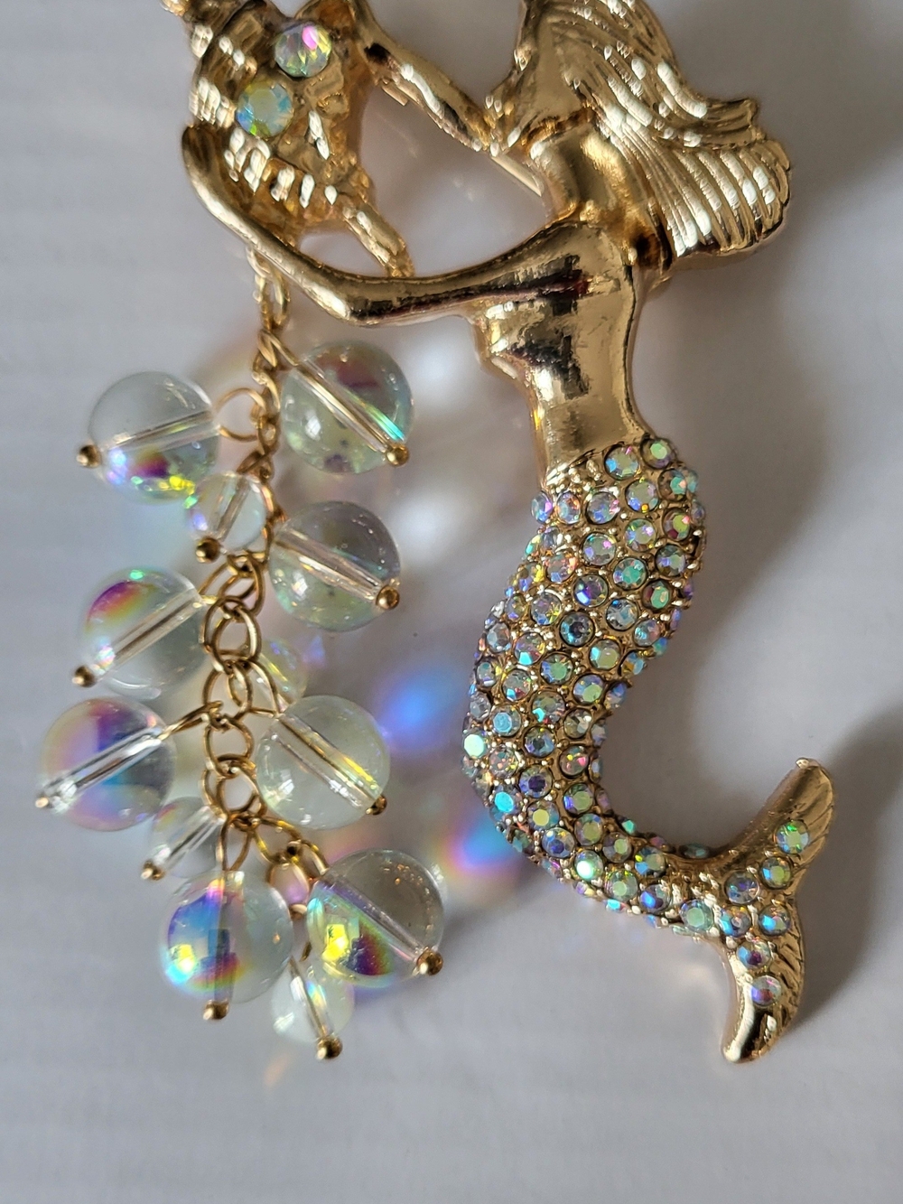 Beautiful Goldtone Mermaid Brooch with Iridescent Beads and Rhinestones